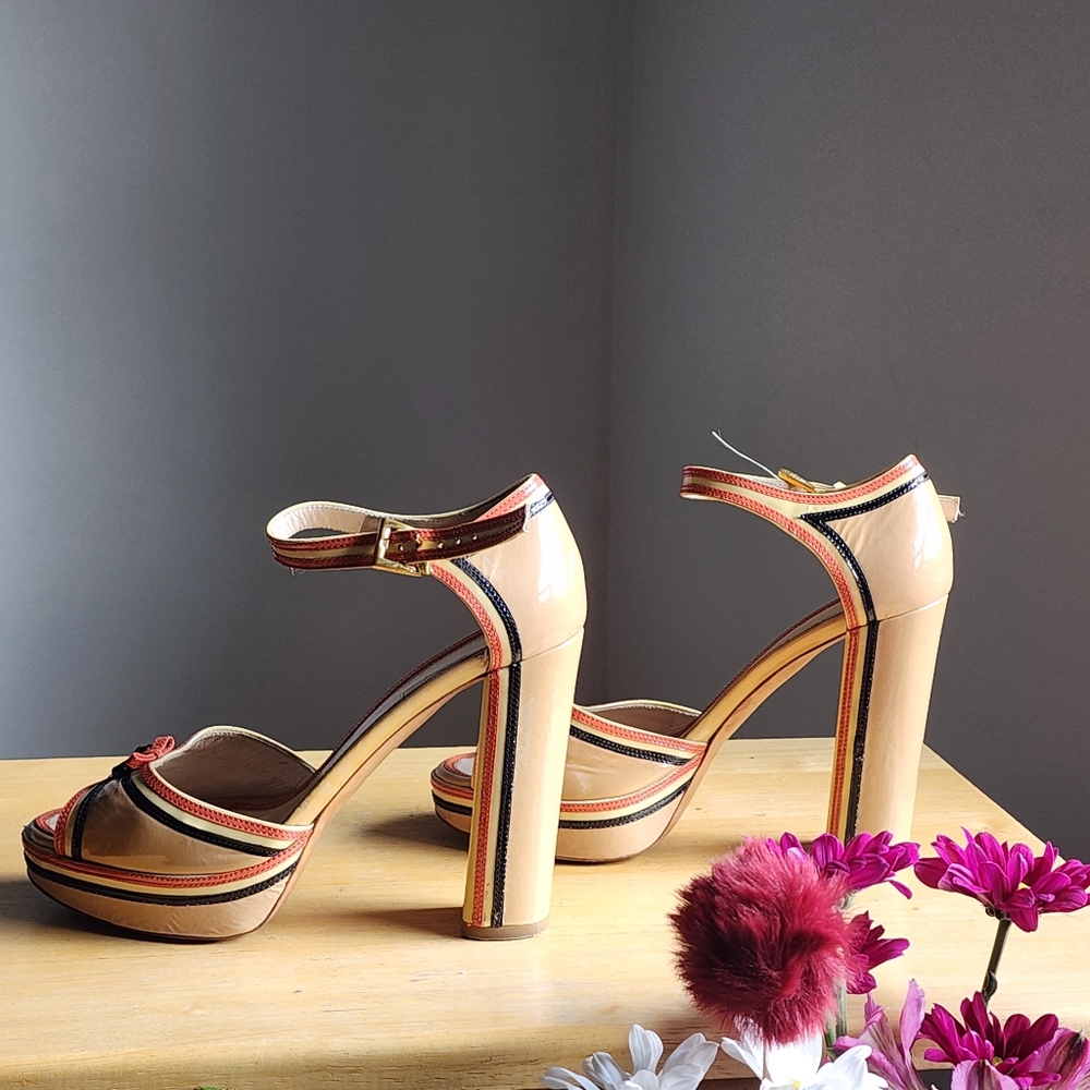 Prada Pumps